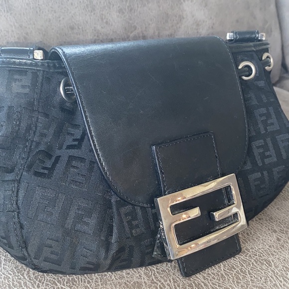 Fendi small zucchino canvas drawstring baguette - Picture 2 of 16